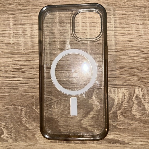 Clear Glittery iPhone 14 MagSafe Case - Picture 4 of 6